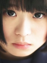 She never did chakuero shooting before so we started easy with Japanese schoolgirl cosplay and fan service!