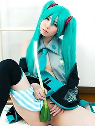 While other ero cosplayers only like to tease, Miku Oguri wants to bare all under her vocaloid costume.