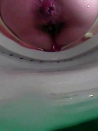Japanese Piss Fetish Videos - Asian Girls Pissing - Fart, Pee & Flow
