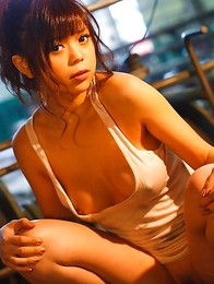 Rina Itoh loves to show her huge jugs with naughty nipples