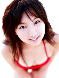 Riho Lida with sexy curves simply adores the summer days